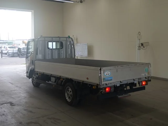 Isuzu Elf  с аукциона в Японии