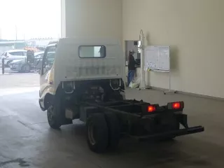 Цена авто Toyota ToyoAce с аукционов Японии, номер кузова XZU605, пробег 484 000, оценка 2
