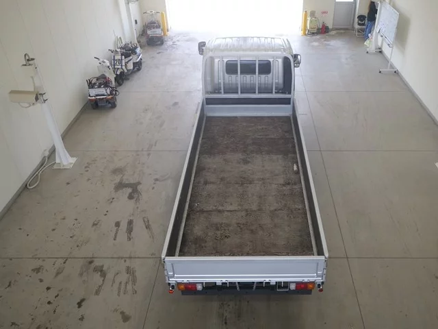 Toyota ToyoAce  с аукциона в Японии