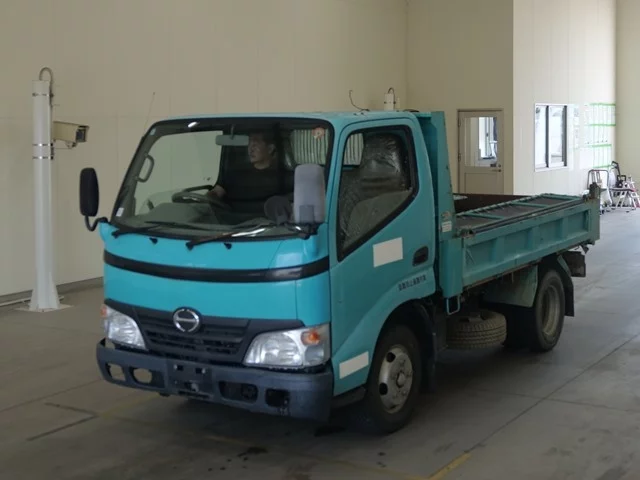 Hino Dutro  с аукциона в Японии