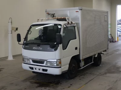 Isuzu ELF
