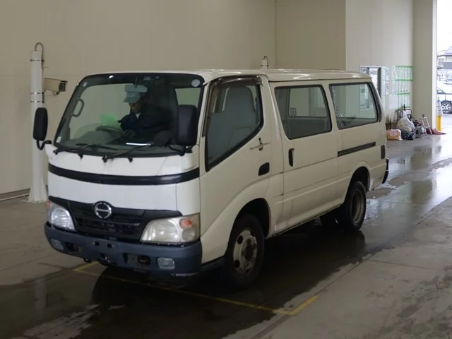 Hino Dutro  с аукциона в Японии