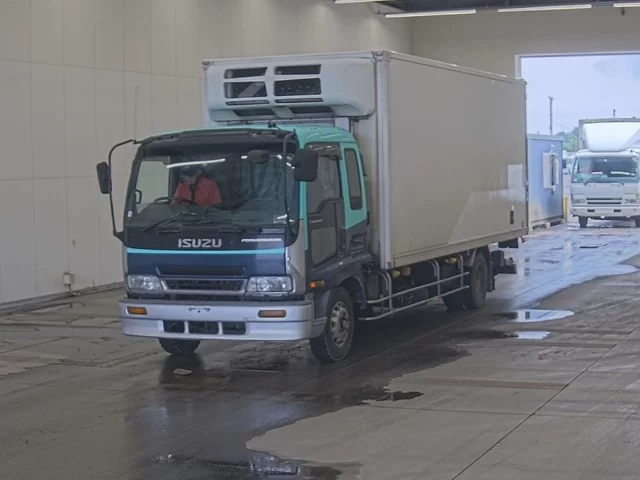 Isuzu Forward  с аукциона в Японии