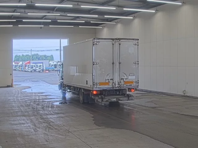 Isuzu Forward  с аукциона в Японии