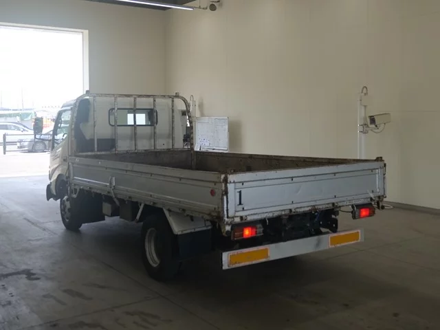 Hino Dutro  с аукциона в Японии