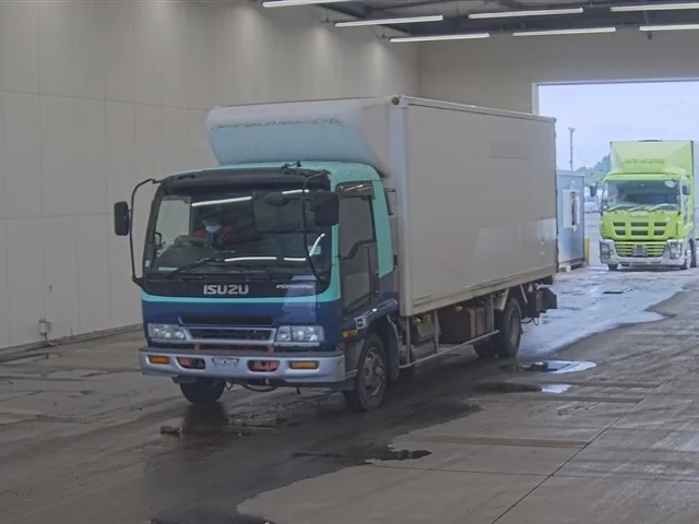 Isuzu Forward  с аукциона в Японии