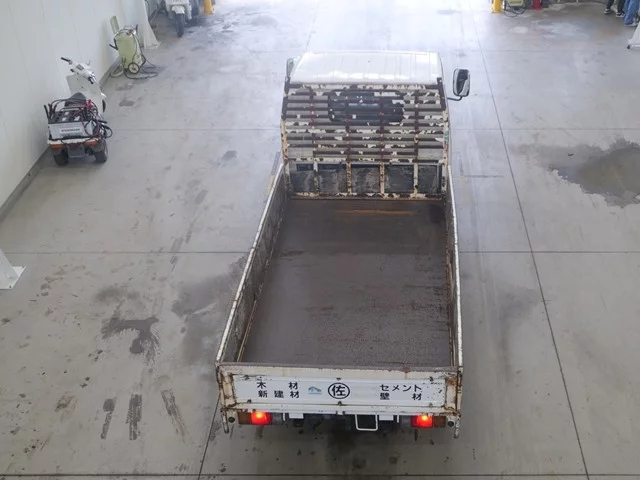 Isuzu Elf  с аукциона в Японии
