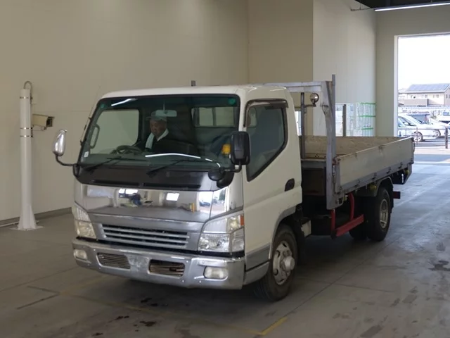 Mitsubishi Fuso Canter  с аукциона в Японии