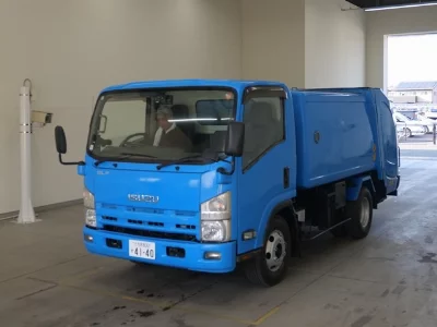 Isuzu Elf