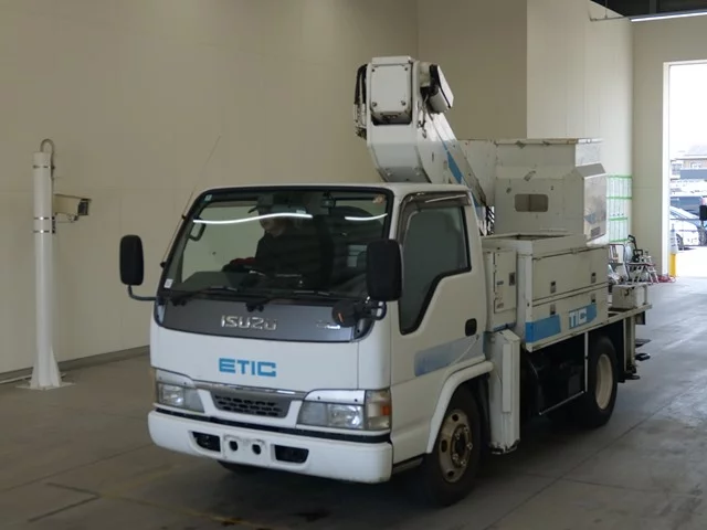 Isuzu Elf  с аукциона в Японии