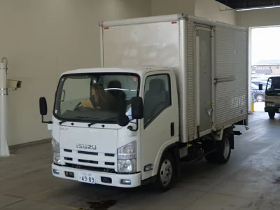 Isuzu Elf