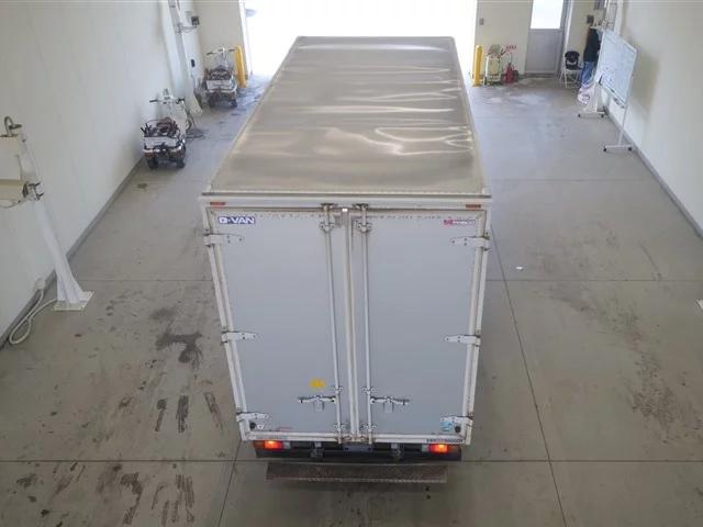 Mitsubishi Fuso Canter  с аукциона в Японии