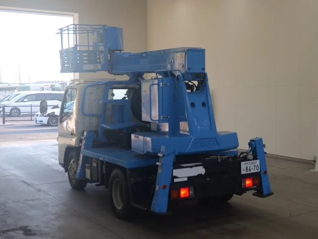 Mitsubishi Fuso Canter  с аукциона в Японии