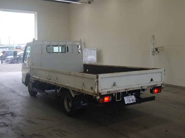 Mitsubishi Fuso Canter  с аукциона в Японии