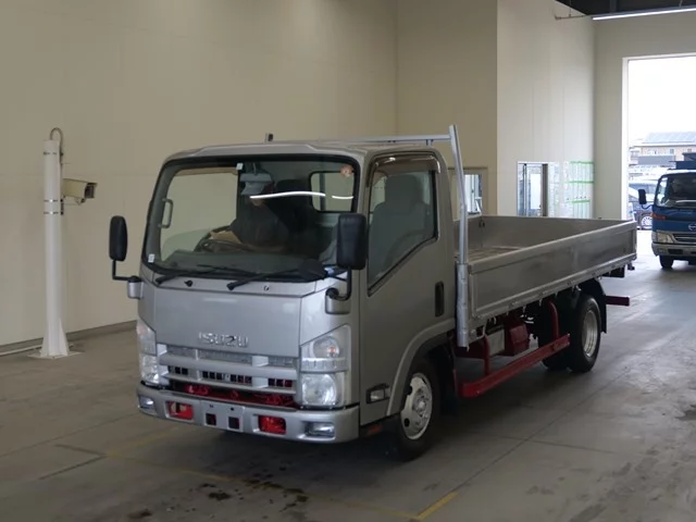 Isuzu Elf  с аукциона в Японии