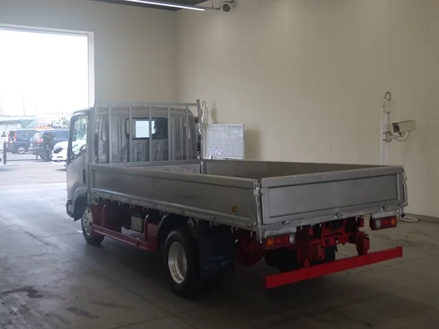Isuzu Elf  с аукциона в Японии