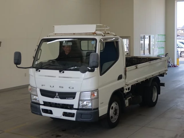 Mitsubishi Fuso Canter  с аукциона в Японии
