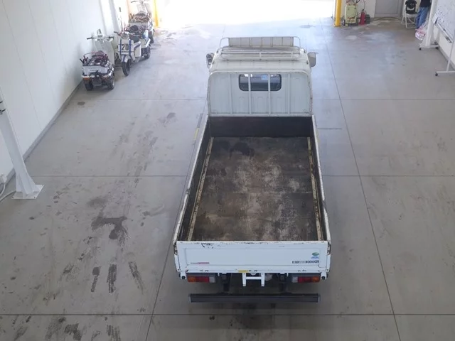 Mitsubishi Fuso Canter  с аукциона в Японии