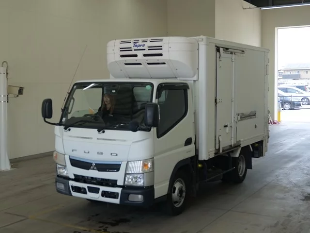 Mitsubishi Fuso Canter  с аукциона в Японии