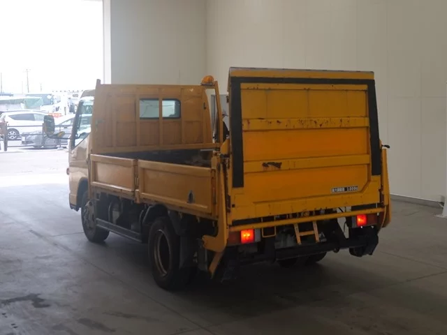 Mitsubishi Fuso Canter  с аукциона в Японии