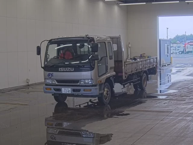 Isuzu Forward  с аукциона в Японии