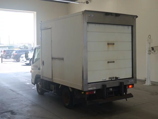 Mitsubishi Fuso Canter  с аукциона в Японии