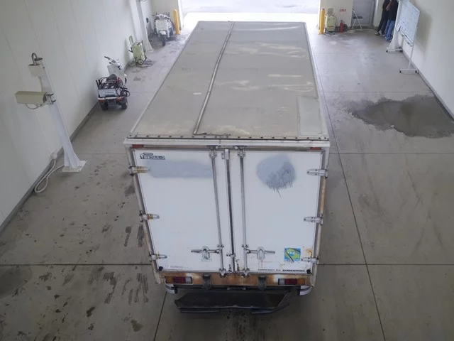 Isuzu Elf  с аукциона в Японии