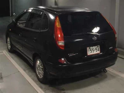 Nissan Tino