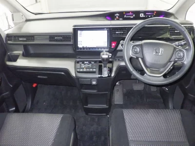 Honda STEPWGN SPADA