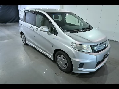 Honda Freed Spike