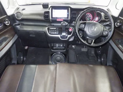 Honda N-Box Slash