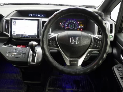 Honda STEPWGN SPADA