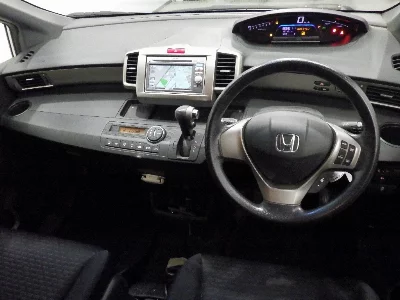 Honda Freed Spike