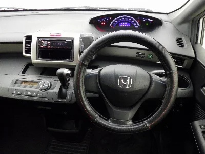 Honda Freed Spike