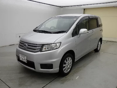 Honda Freed Spike