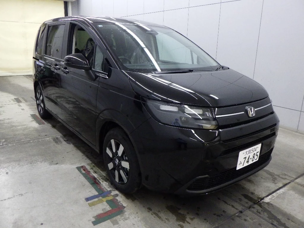 Honda Freed  с аукциона в Японии