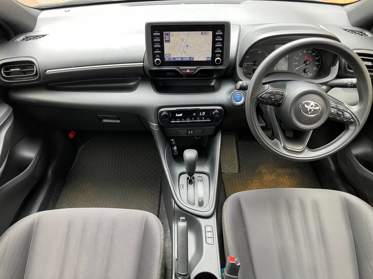 Toyota Yaris  с аукциона в Японии