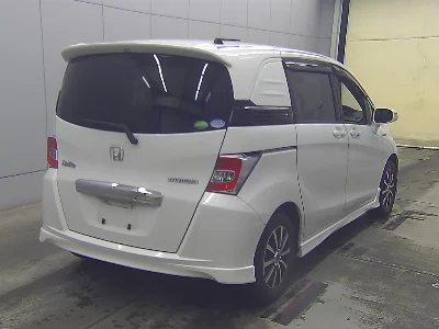 Honda Freed Spike