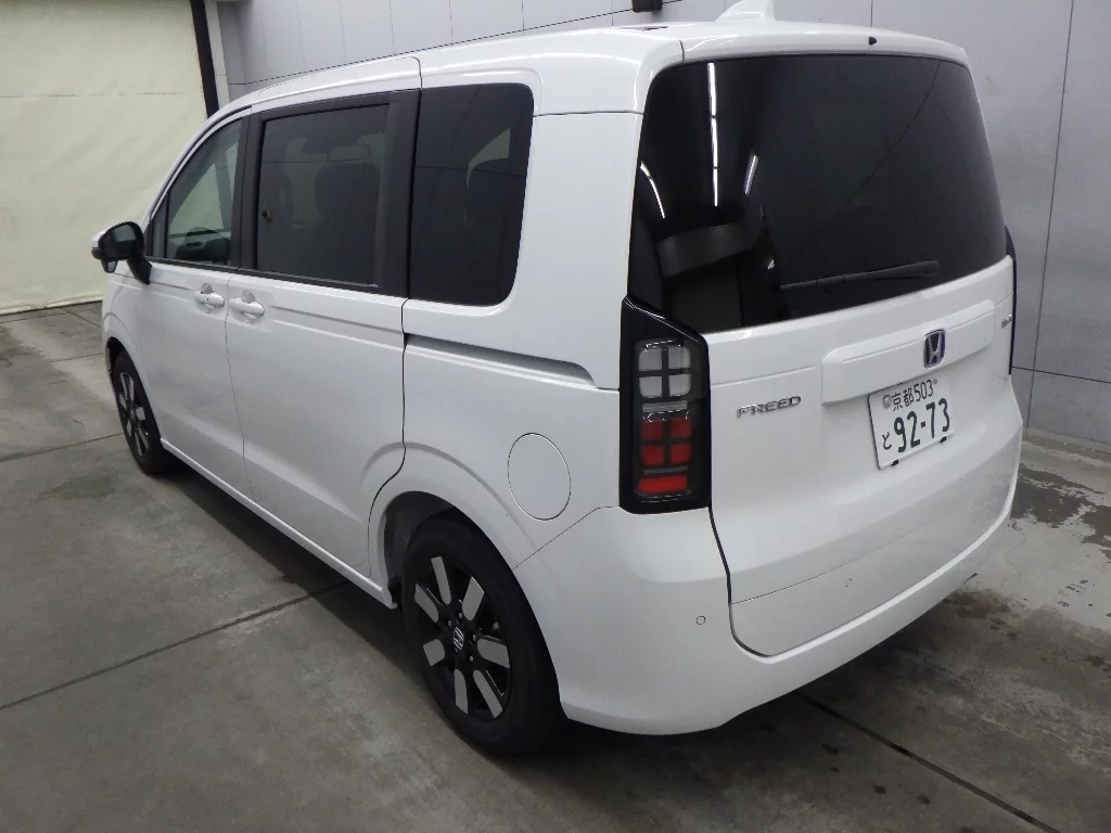 Honda Freed  с аукциона в Японии