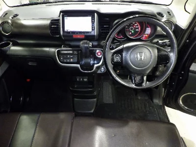 Honda N-Box Slash