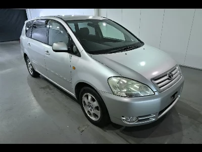 Toyota Ipsum