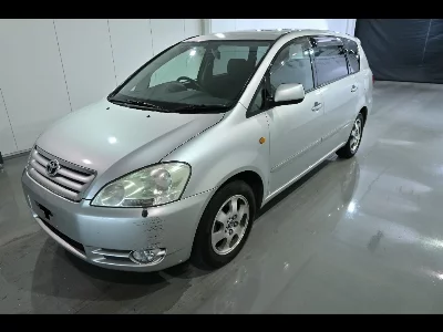 Toyota Ipsum