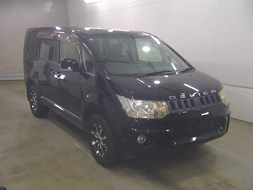 Mitsubishi Delica D:5  с аукциона в Японии