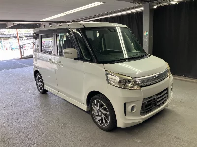 Suzuki Spacia Custom