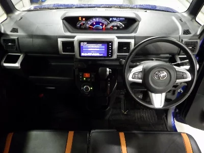 Toyota Pixis Mega