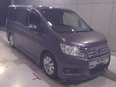 Honda STEPWGN SPADA