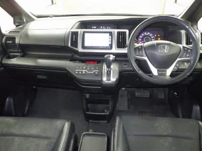 Honda STEPWGN SPADA