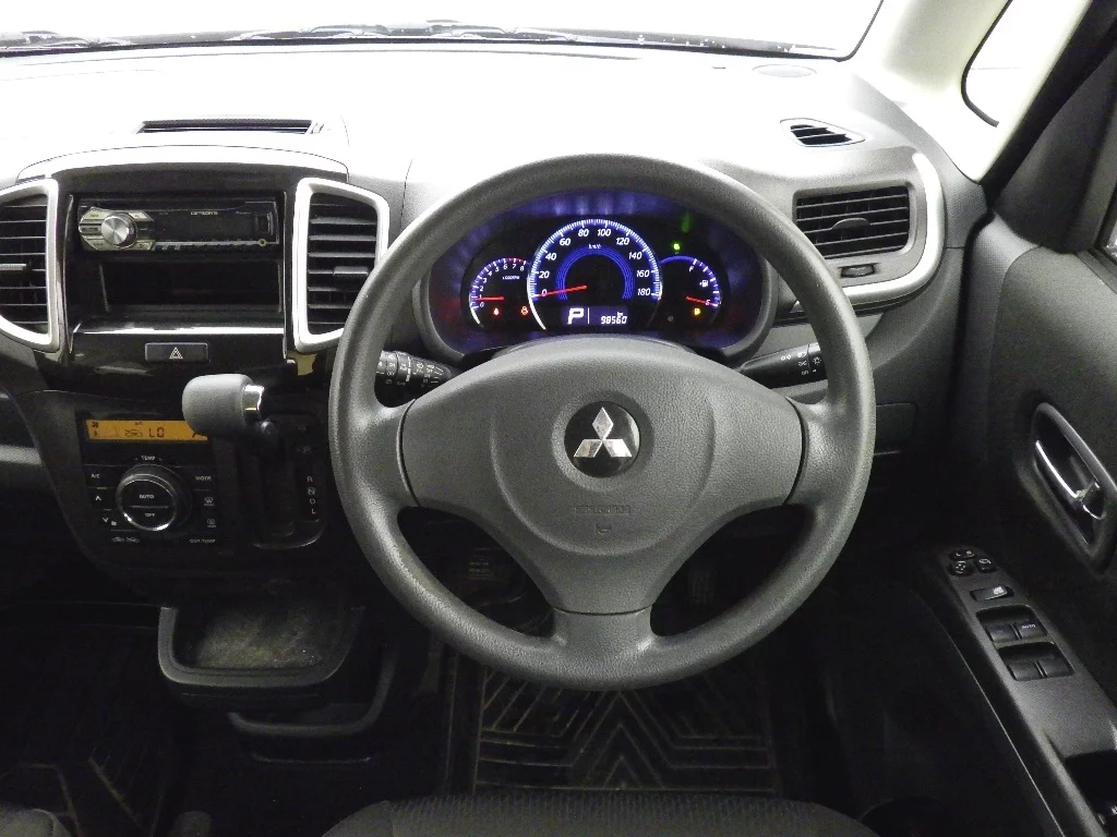 Mitsubishi Delica D:2  с аукциона в Японии