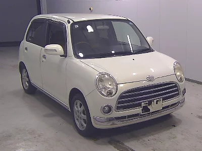 Daihatsu Mira Gino