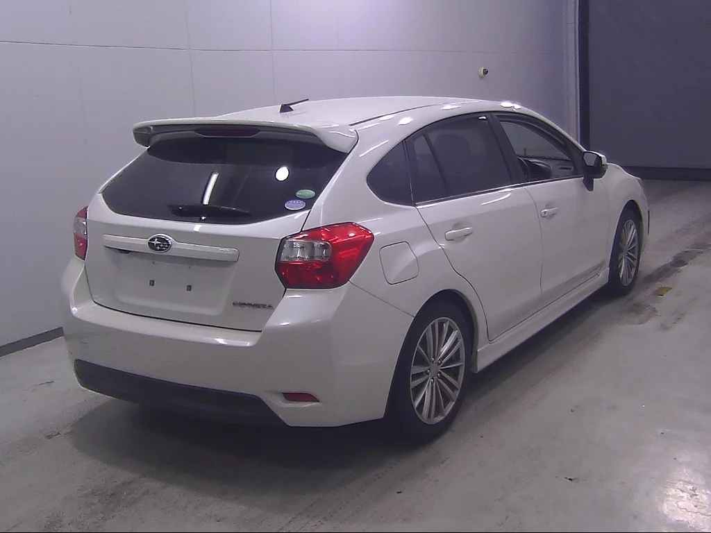 Subaru Impreza  с аукциона в Японии